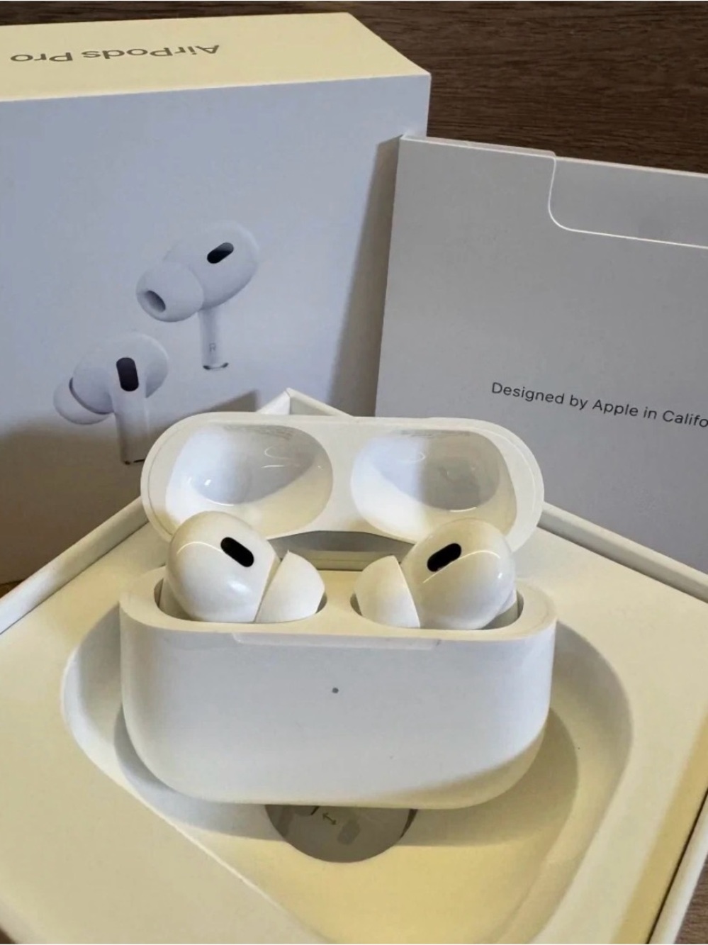 Apple White AirPods Pro with Charging Case